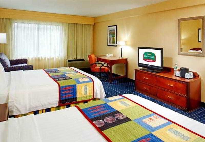 Courtyard By Marriott Принстон Номер фото